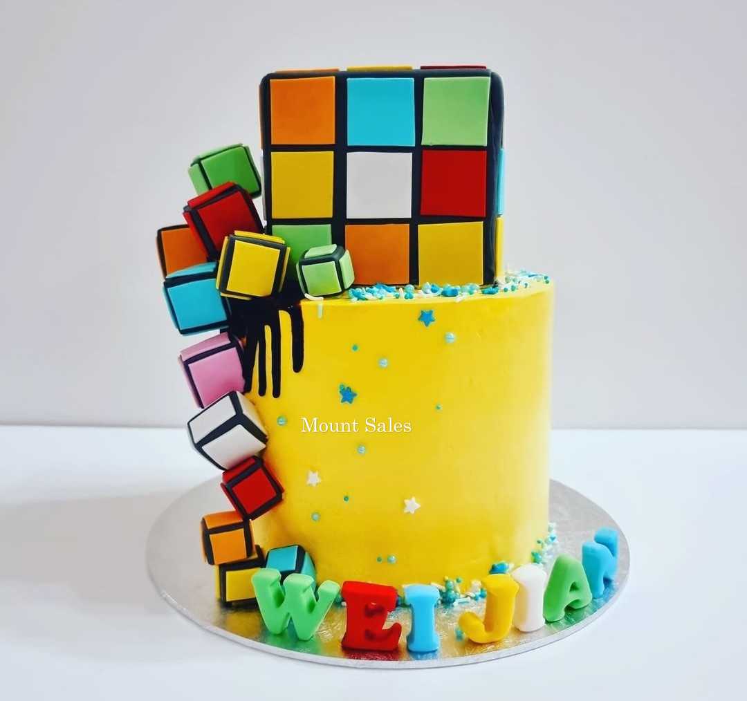 Premium RED N White Velvet Cake